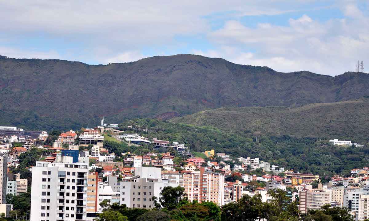 Icomos pede tombamento da Serra do Curral e pode lançar alerta global - Alexandre Guzanshe/EM/D.A Press - 6/5//22