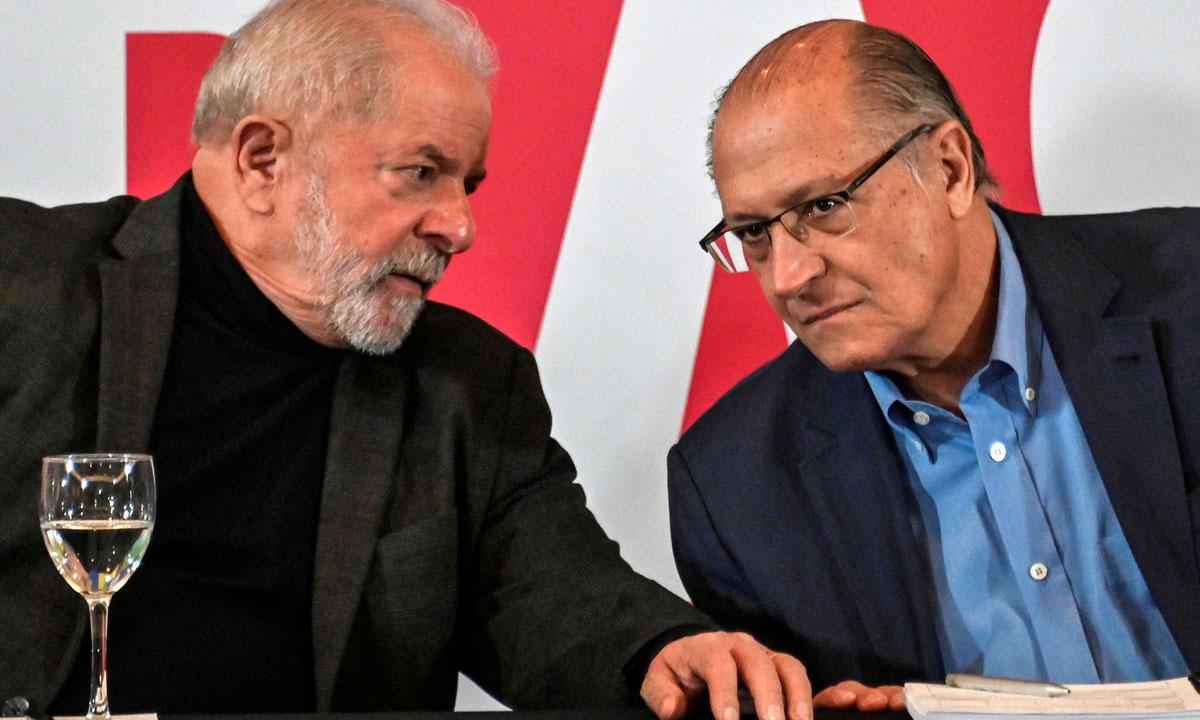 Alckmin e PSB atuam com papel moderador no plano de governo de Lula - NELSON ALMEIDA/AFP