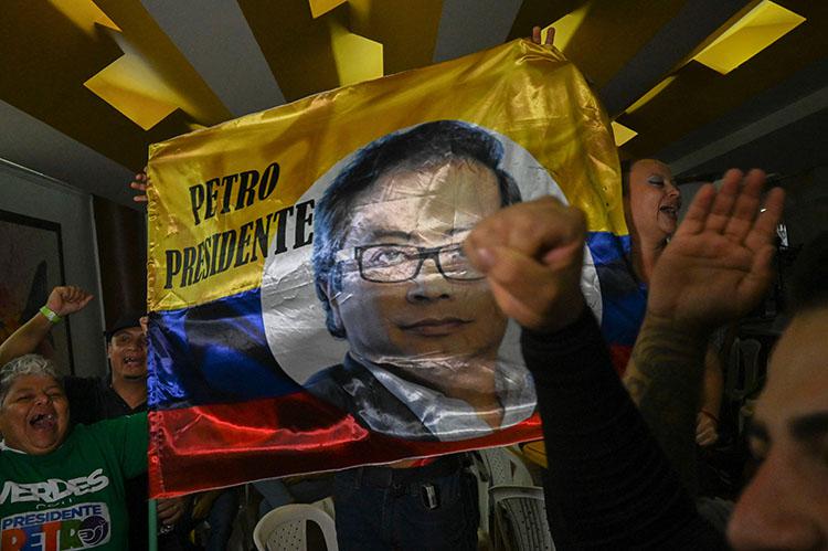 Petro é eleito o primeiro presidente de esquerda da História da Colômbia - JOAQUIN SARMIENTO / AFP
