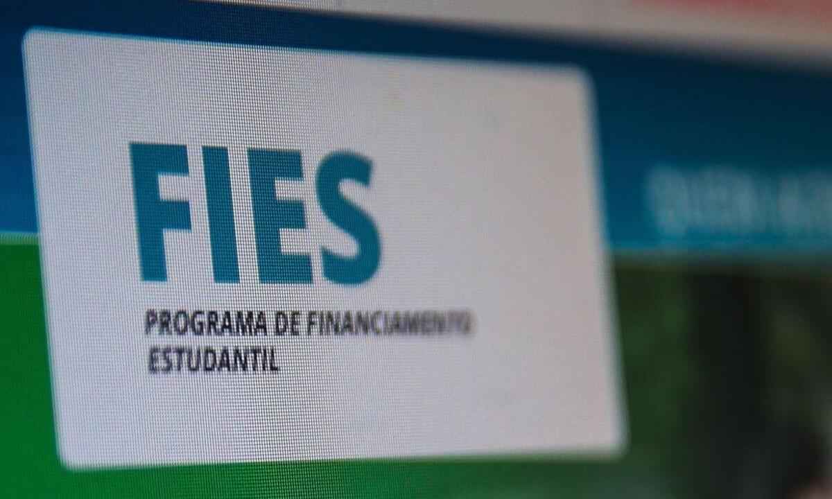 Fies: Bolsonaro sanciona lei que permite renegociação de dívidas - Marcello casal Jr/Ag&ecirc;ncia Brasil