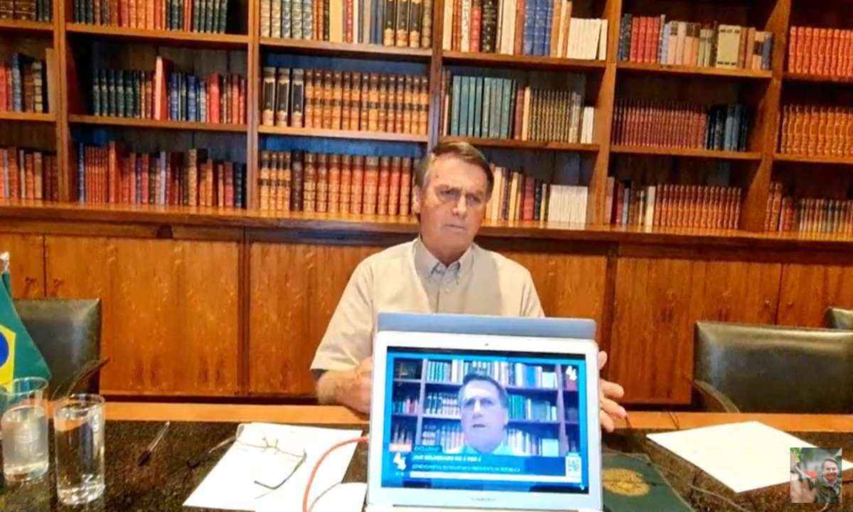 Bolsonaro diz que foi obrigado a dar 'graça' a Daniel Silveira - Youtube/Reprodução