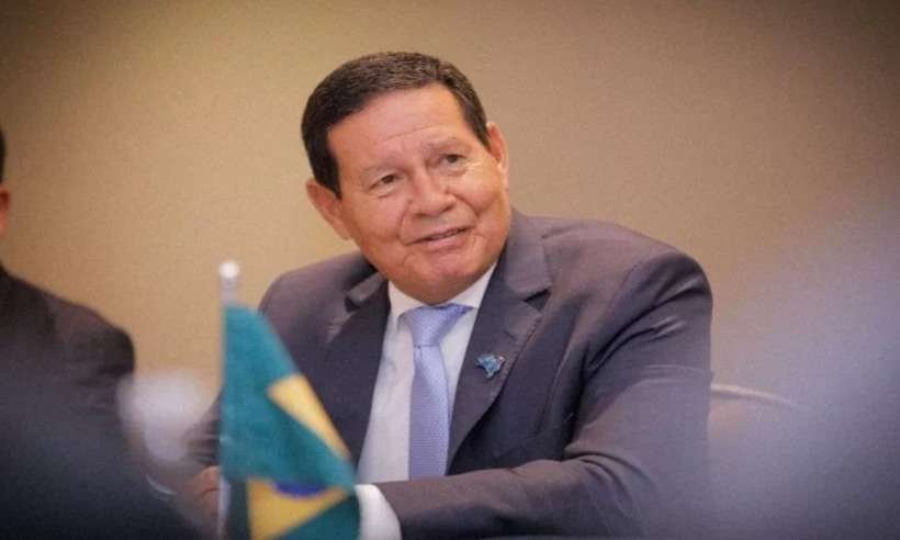 'Está todo mundo pensando em eleição', diz Mourão sobre CPI do MEC - Romério Cunha/ VPR 