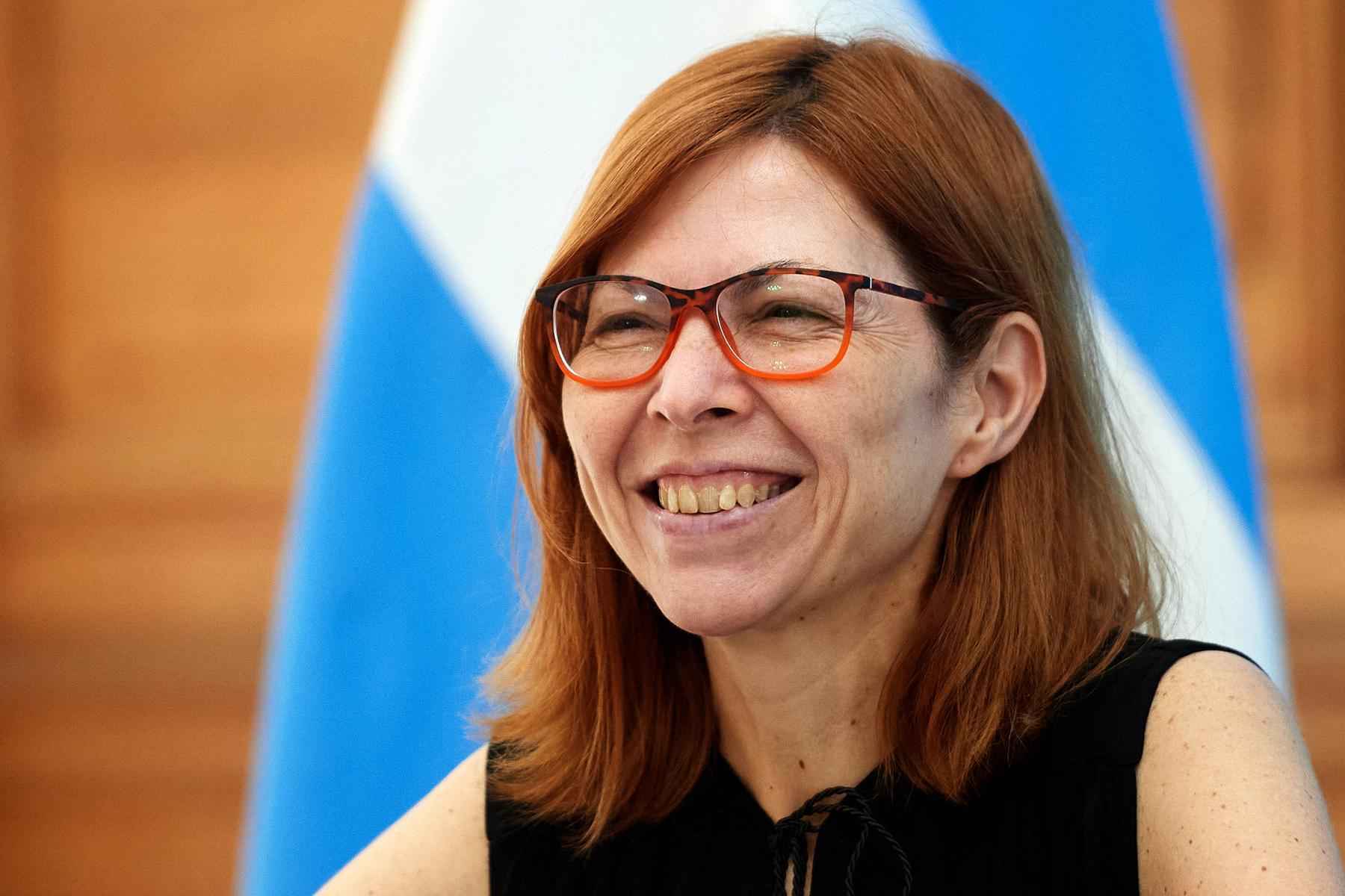 Batakis: a ministra que obteve consenso para dirigir economia argentina - Argentinian Ministry of Interior / AFP

