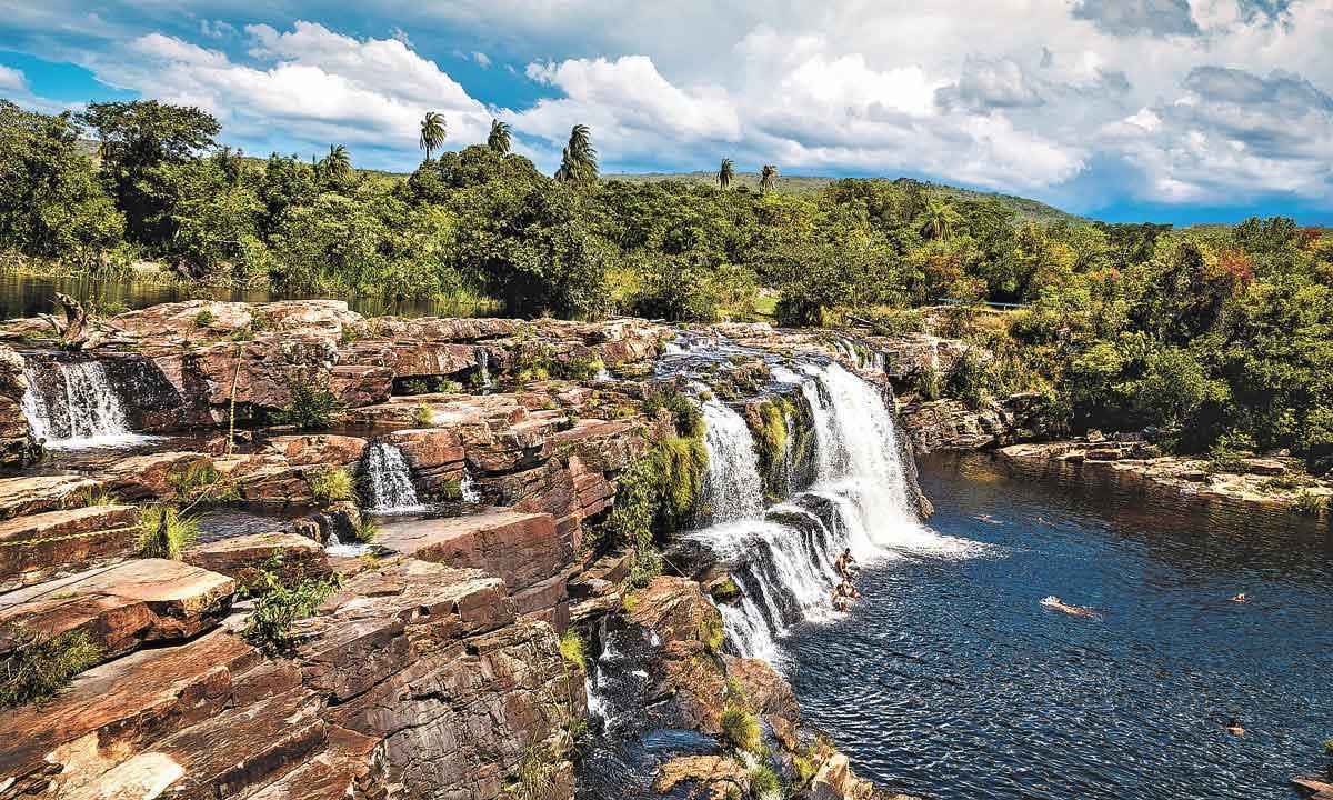 Cachoeiras da Serra do Cipó estão no caminho da Rota Cênica, na Cordilheira do Espinhaço Cachoeiras da Serra do Cipó estão no caminho da Rota Cênica, na Cordilheira do Espinhaço
