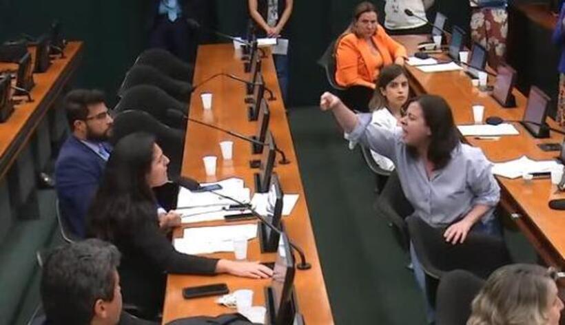 Vídeo: deputadas batem boca por caso de aborto da menina de 11 anos, em SC - Reprodução/Câmara dos Deputados