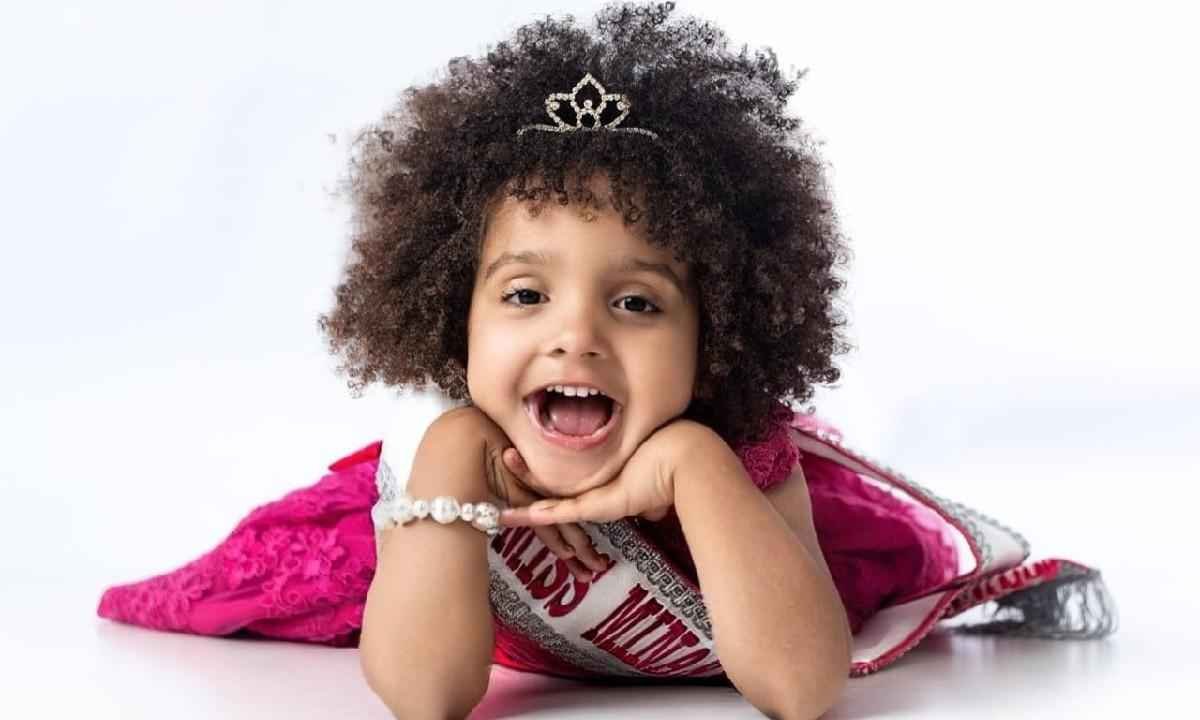 Duda, Miss Minas Gerais Kids, enfrenta desafios para seguir na carreira - Daniela Paz