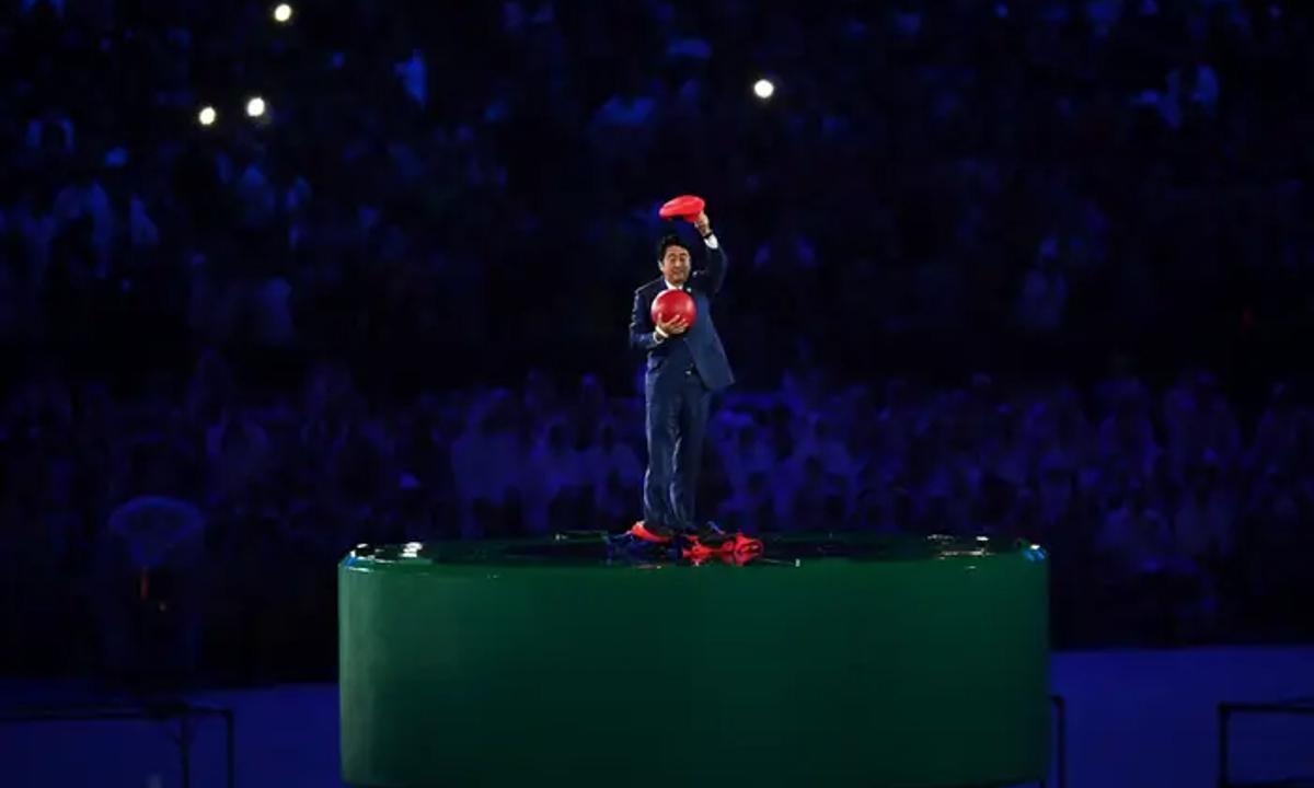 Shinzo Abe se vestiu de 'Super Mario' na Olimpíada do Rio - Reprodução/David Ramos