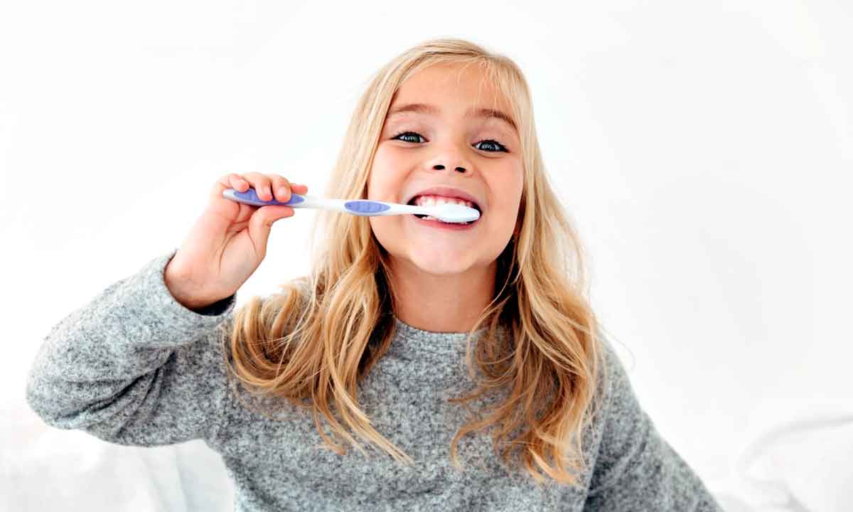 Volta às aulas: 4 dicas de como manter a higiene bucal das crianças no pós-férias - fotos: Freepik
