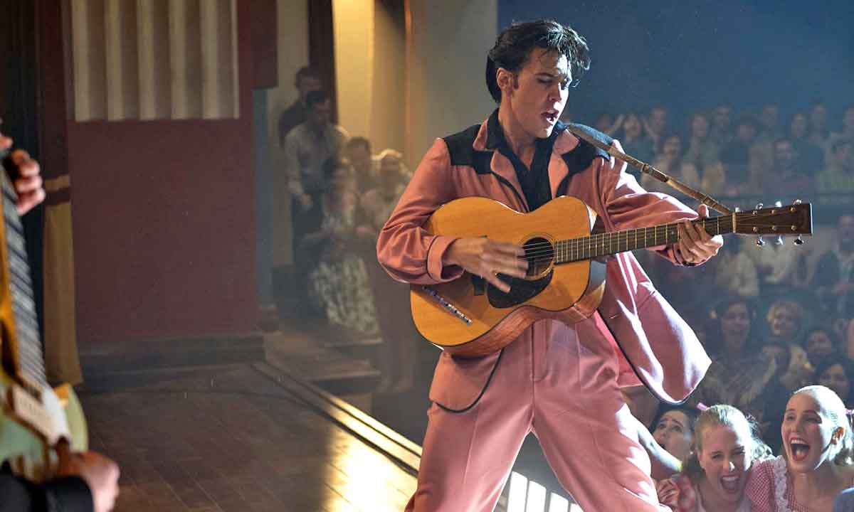 "Elvis" conta a ascensão à fama e o fim do Rei do Rock em ritmo contagiante - Warner/Divulgação