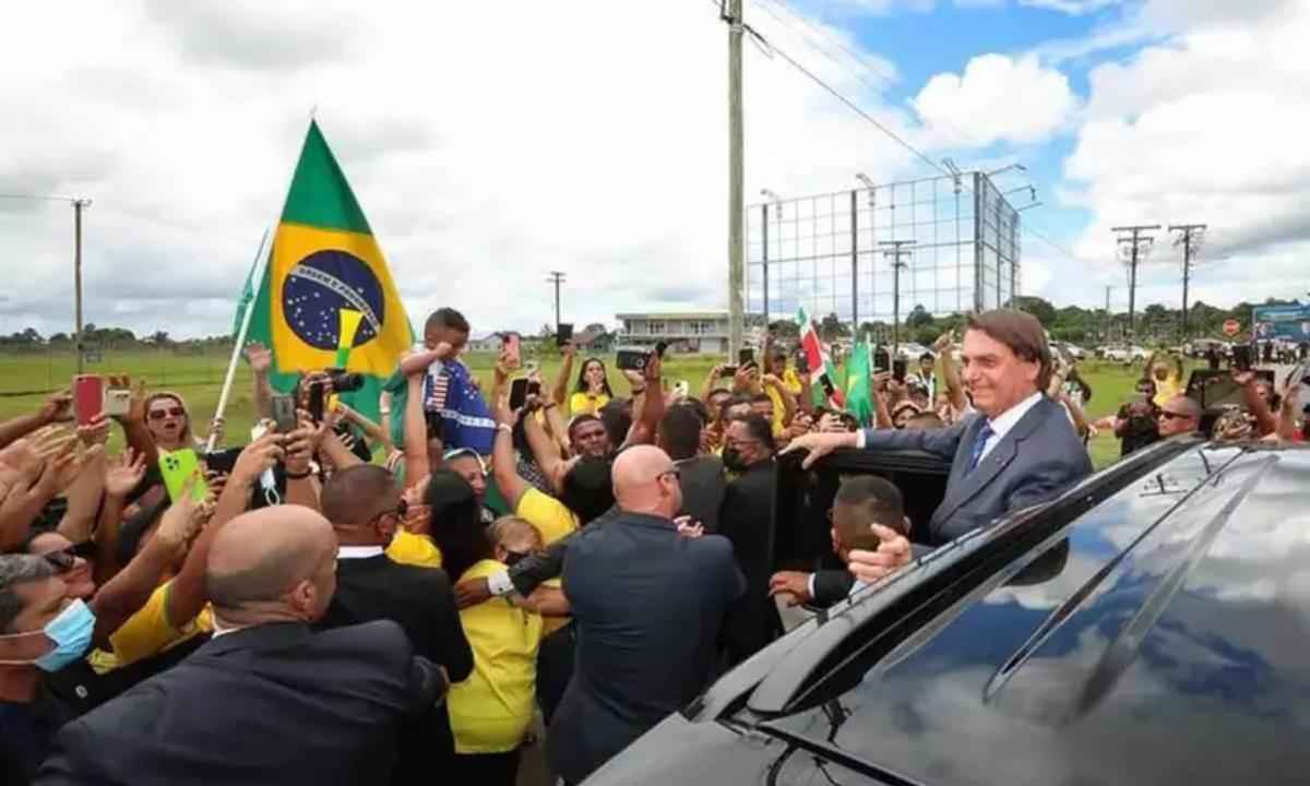 'Bandeira do Brasil vai configurar propaganda eleitoral', diz juíza - Clauber Cleber Caetano/PR