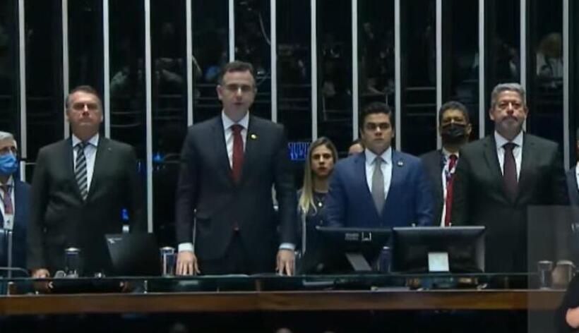 Congresso promulga PEC Kamikaze com a presença de Bolsonaro - Reprodução/YouTube