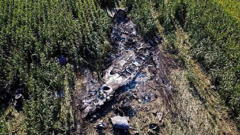 Avião ucraniano que caiu na Grécia carregava 11 toneladas de armamentos - Reuters