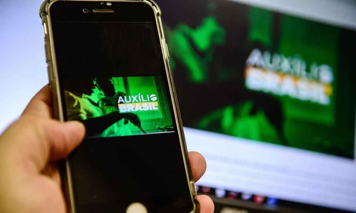 Auxílio Brasil: quem tem direito ao benefício após o reajuste? - Marcello Casar Jr/Agência Brasil