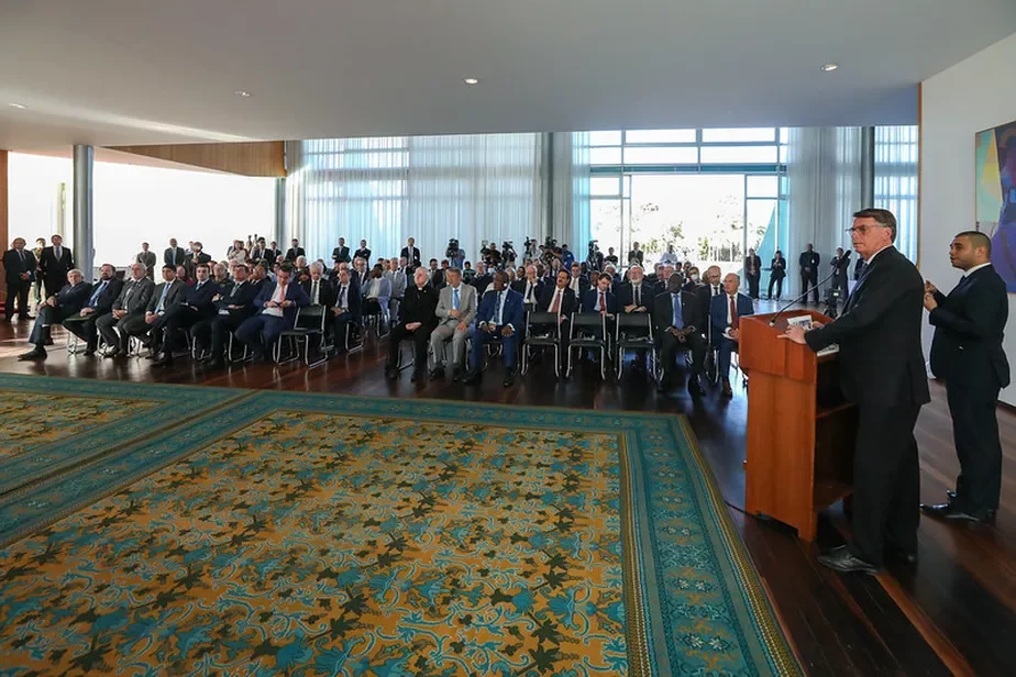 Golpe: show de horrores de Bolsonaro enxovalha o Brasil no exterior - Clauber Cleber Caetano/Presidência