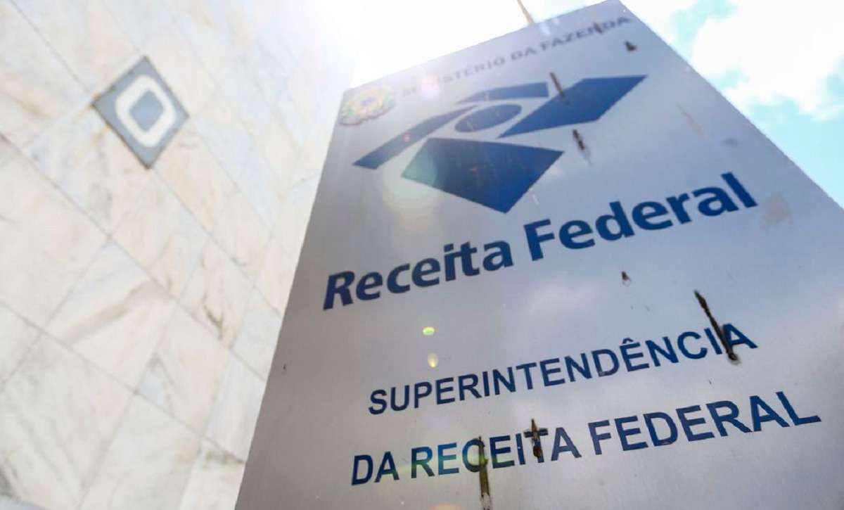 Receita Federal divulga alerta sobre golpes aplicados via internet - Marcelo Camargo/Agência Brasil