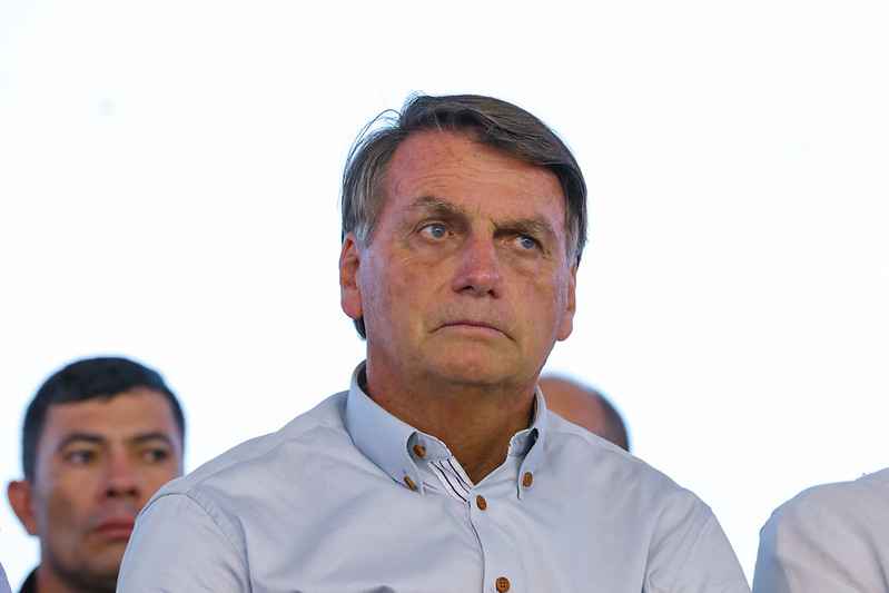 Bolsonaro sobre vídeo que simula atentado: 'Imagina se fosse com o Lula?' - ALAN SANTOS/PR