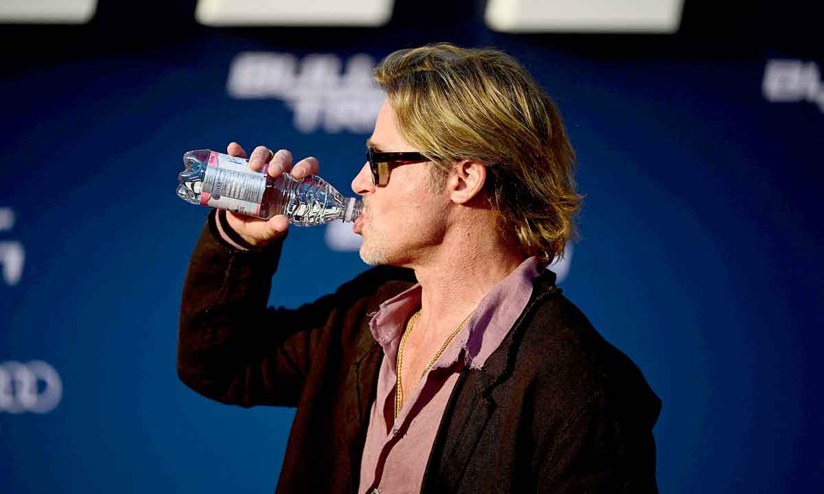 Brad Pitt divulga o longa "Trem bala" e afasta rumores de aposentadoria - John MACDOUGALL / AFP
