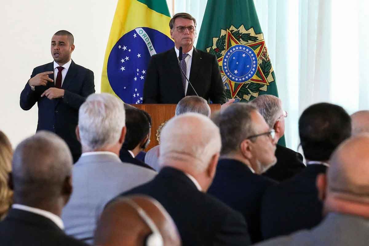 Eleição e segurança na pauta de Bolsonaro com os embaixadores - Clauber Caetano/PR/AFP Photo