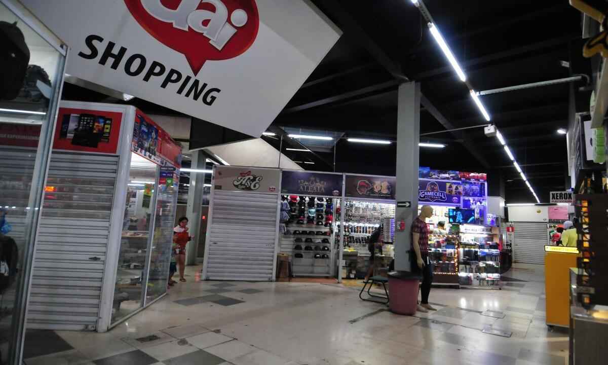 Shoppings populares ameaçam fechar as portas sem subsídio da PBH - Ramon Lisboa/EM/D.A Press