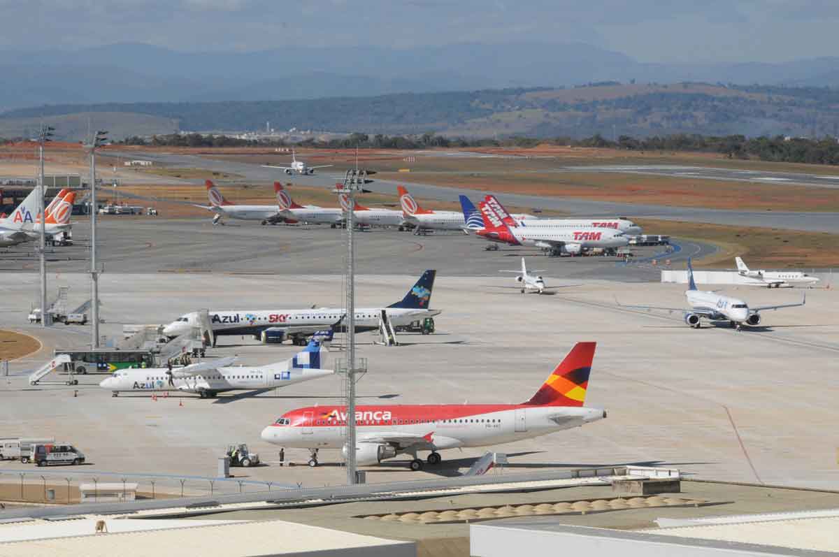 Chegada de voos estrangeiros dispara em junho e anima o setor de turismo - Beto Novaes/EM/D.A Press - 28/6/14