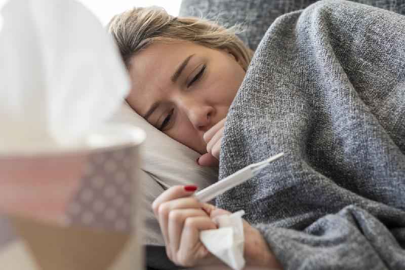 Como diferenciar COVID da gripe comum, apesar dos sintomas tão parecidos - Getty Images