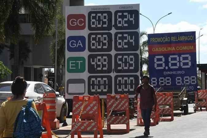 Redução no preço da gasolina pode causar deflação em julho - Ed Alves/CB