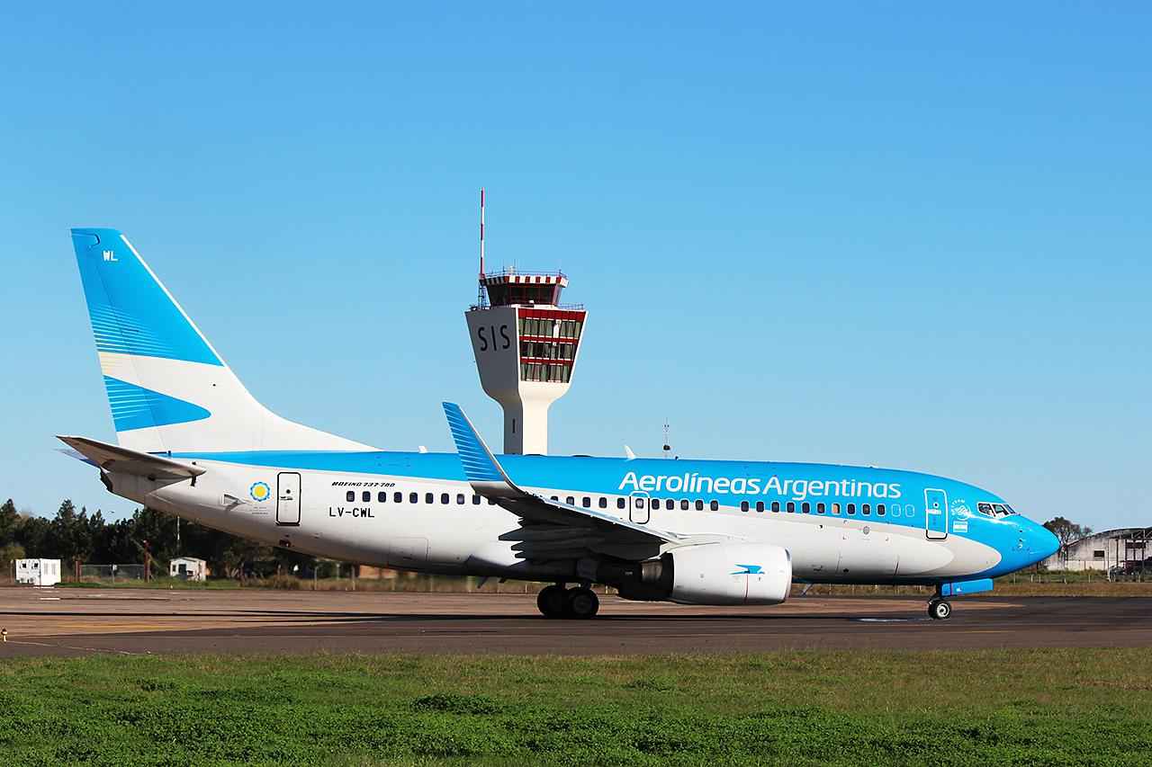 Avião faz pouso de emergência na Argentina por alarme falso de bomba - Wikimedia Commons