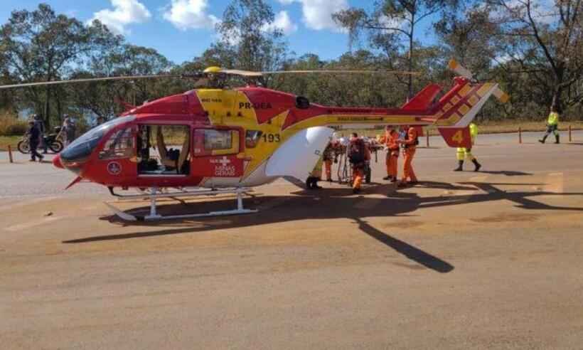Acidente na BR-040 deixa motociclista gravemente ferido, em Nova Lima - CBMMG/Divulgação