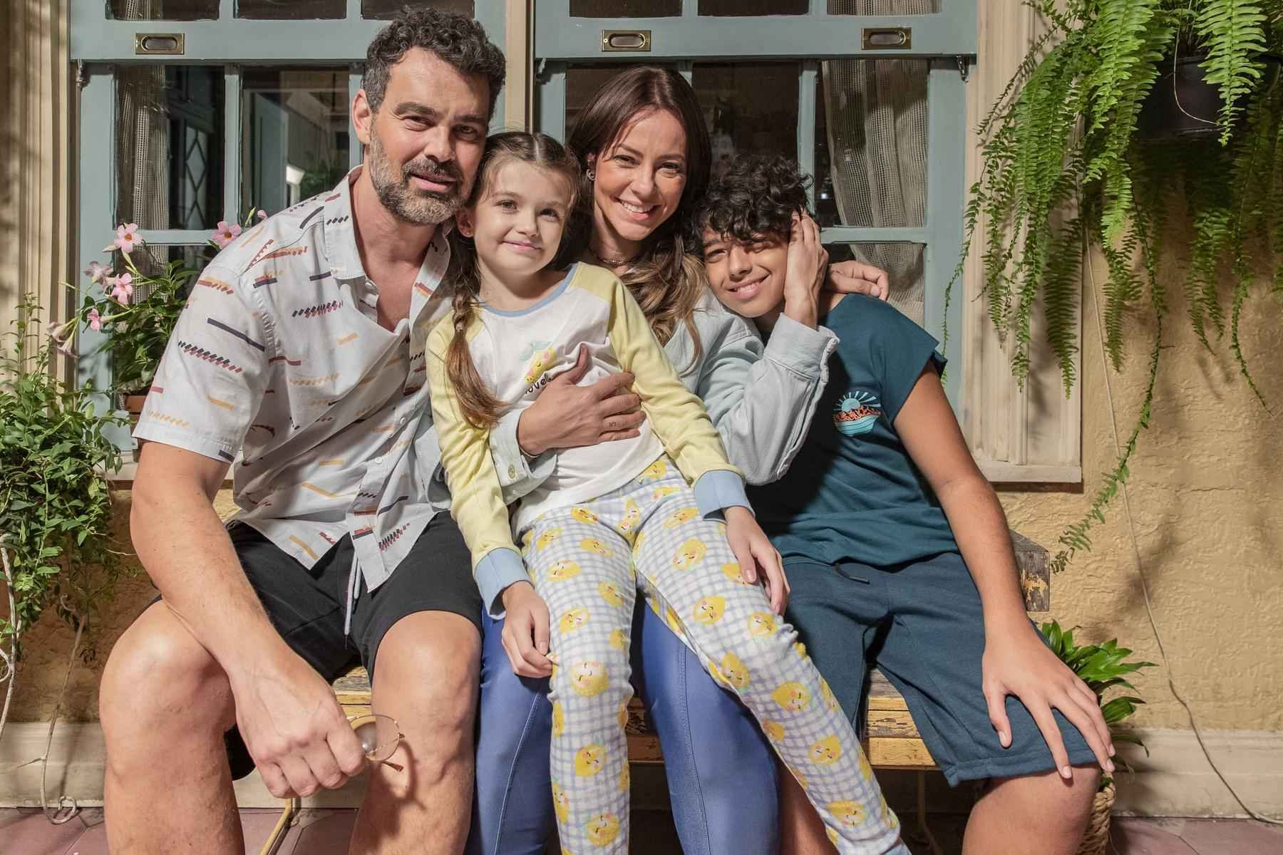 'Vamos acabar com isso de que só a mulher cuida da casa e das crianças' - Fábio Rocha/globo