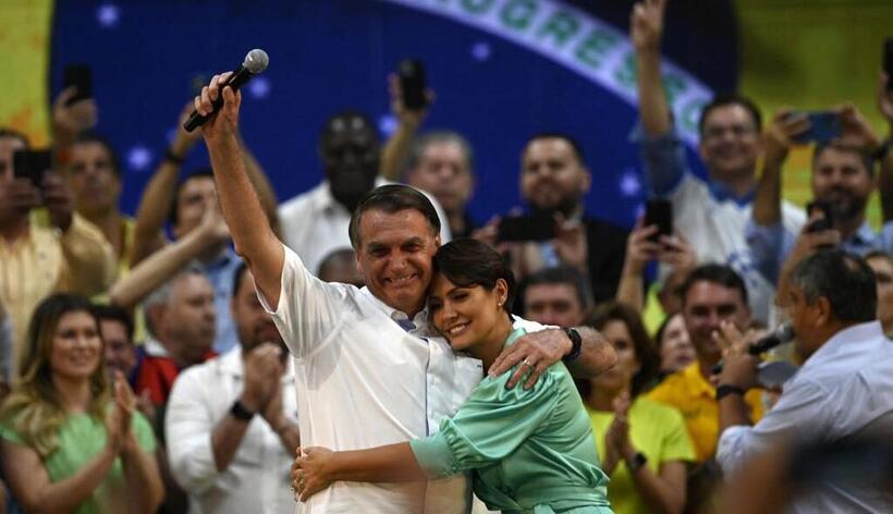 Bolsonaro é oficializado como candidato à reeleição pelo PL - MAURO PIMENTEL / AFP