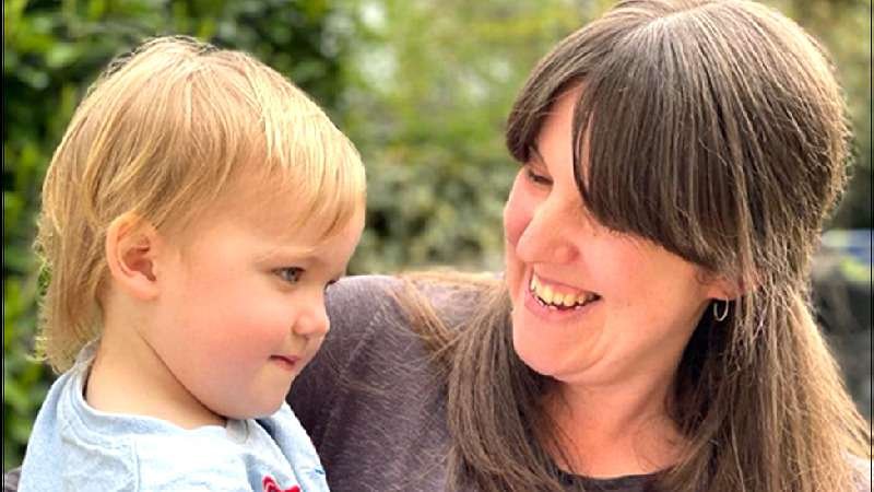 Cientistas descobrem causa provável de surto de hepatite infantil - BBC