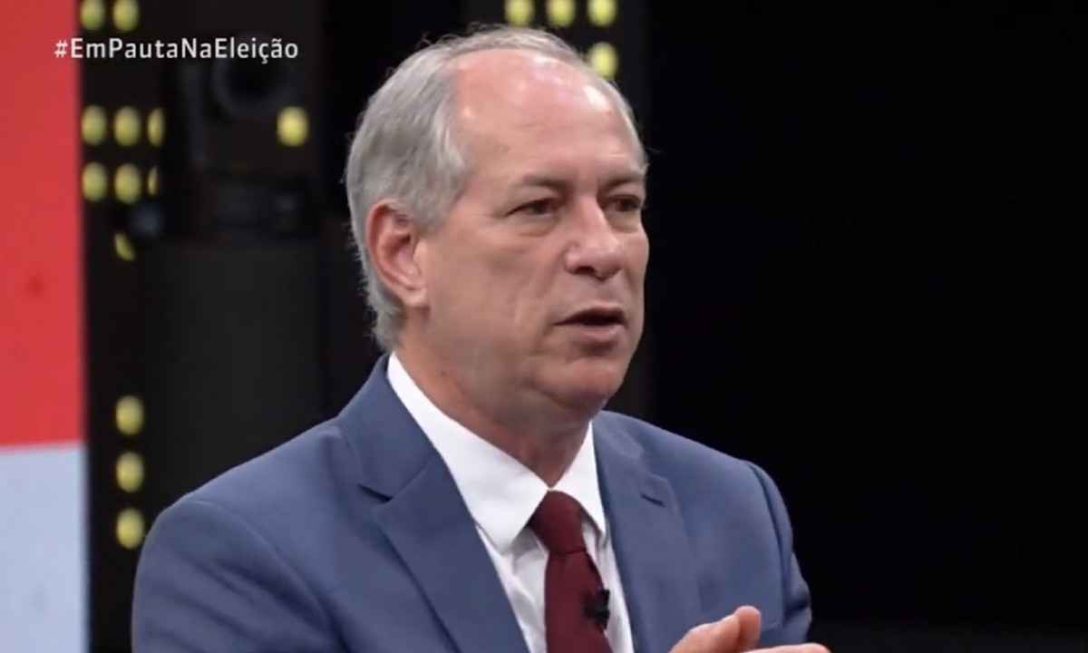Ciro defende estado laico e acusa Bolsonaro de manipular evangélicos - GloboNews/Reprodução