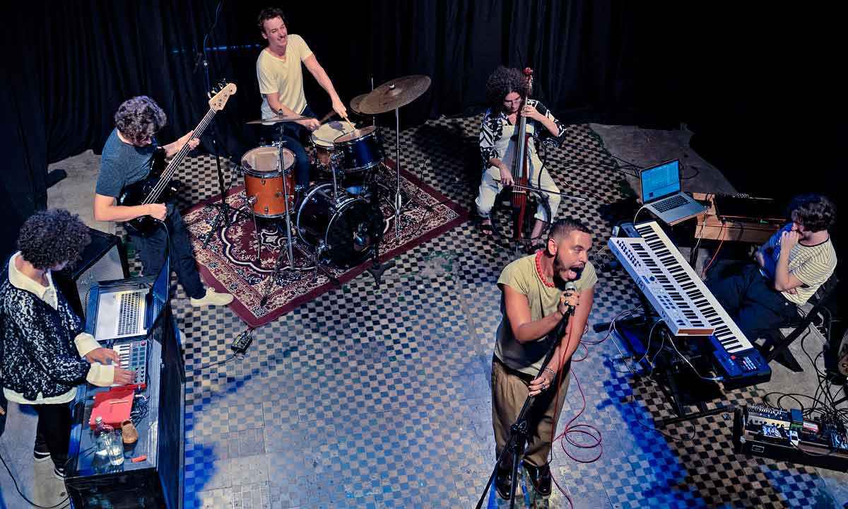 'Loucura auditiva e visual': assim será o show do Amálgama - Artur Souza/DIVULGAÇÃO
