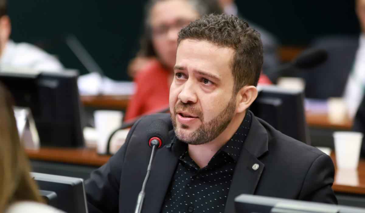Janones: 'Se Lula pegar as minhas propostas, eu retiro a candidatura' - Crédito: Ricardo Albertini/Câmara dos Deputados