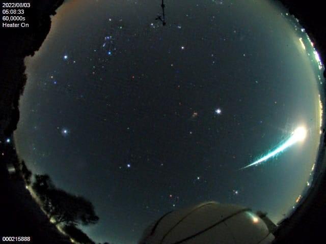 Observatório de Brazópolis registra meteoro brilhante - Observatório do Pico dos Dias