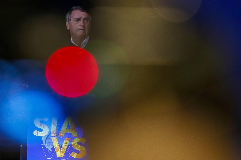 Por cálculo eleitoral, Bolsonaro dá primeiros sinais sinceros de recuo - Miguel SCHINCARIOL / AFP