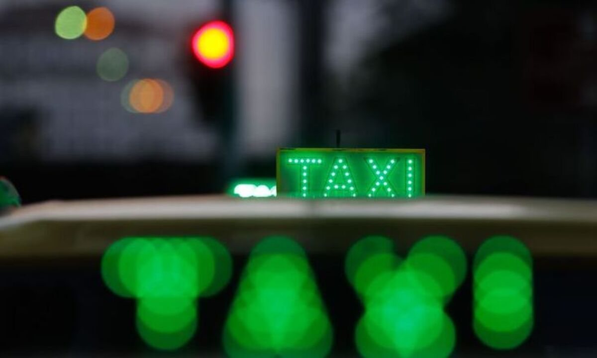 Auxílio Taxista começa a ser pago nesta terça-feira; confira o calendário - Agência Brasil