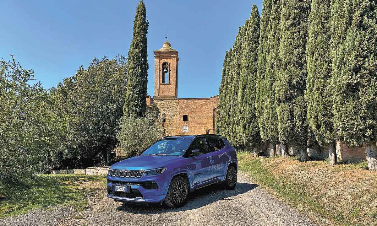Jeep Compass 4xe: testamos o SUV híbrido pelas paisagens da Toscana - enio greco/em/d.a prees