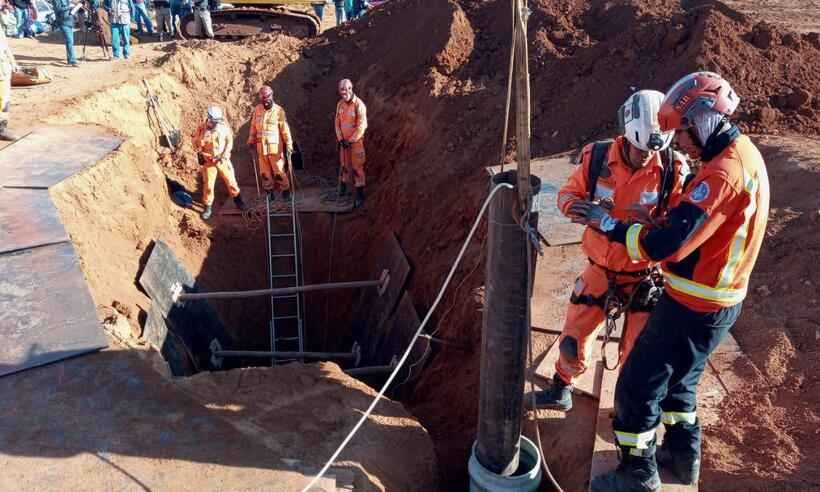Criança é resgatada após mais de 15 horas dentro de buraco em Minas - SALA DE IMPRENSA CBMMG