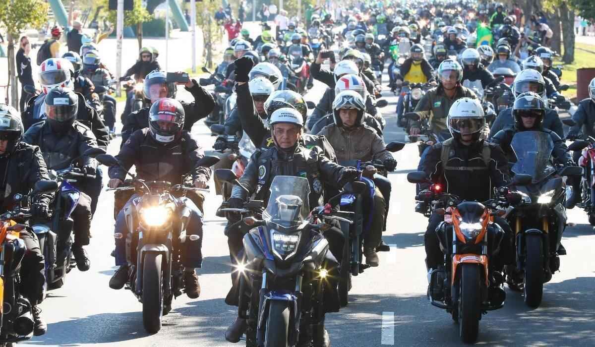 BHTrans não fará operação especial de trânsito para motociata de Bolsonaro - Isac Nóbrega/PR