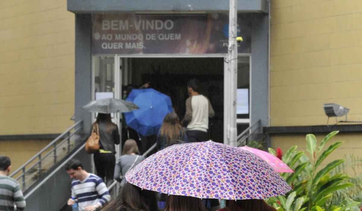 Justiça favorece estudante da Fumec expulso por fraude de documentos - Maria Tereza Correia/EM/D.A Press