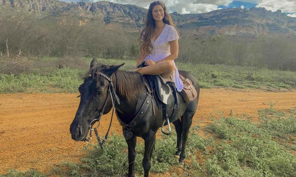 Isadora Cruz: 'Acho triângulo amoroso interessante' - Ronald Santos Cruz/Globo
