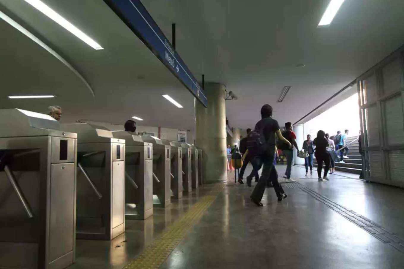 Greve do metrô de BH: escala de 60% é mantida após assembleia do sindicato - foto: Edésio Ferreira/EM/D.A Press