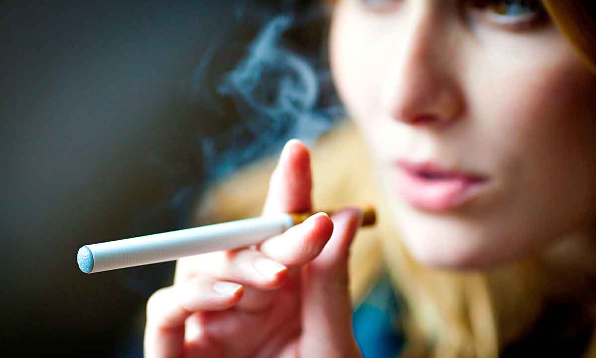 Moda entre os jovens, cigarro eletrônico traz uma série de riscos - Abramge.com.br/divulgação