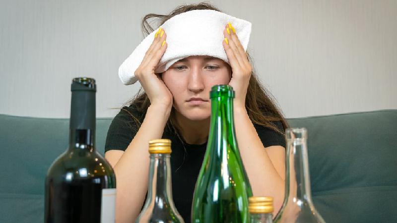 Como saber se sua ressaca é por beber em excesso ou por intolerância ao álcool - Getty Images