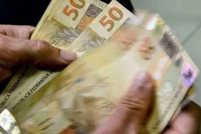 Salário mínimo necessário para despesas básicas é de R$ 6.388, diz Dieese - Marcello Casal Jr/Agência Brasil