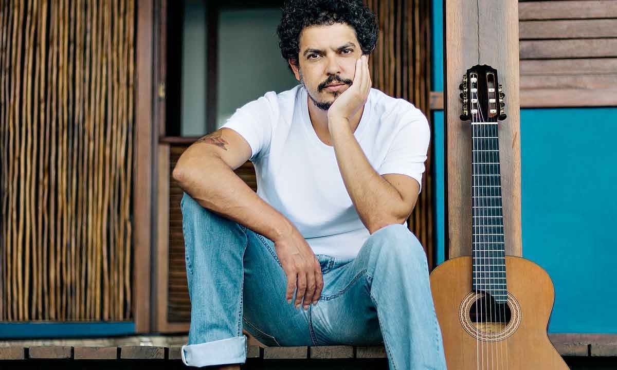 Violonista Thiago Delegado revela seu lado cantor em show neste domingo - Mayka Bretas/Divulgação