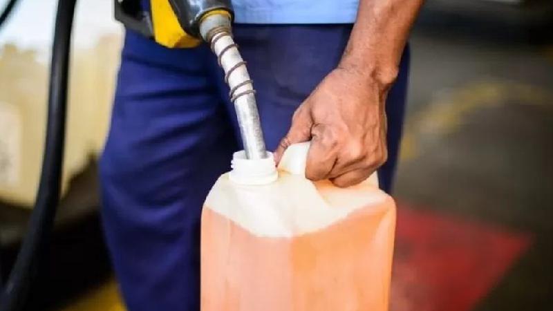 Gasolina fica mais cara na Grande BH 