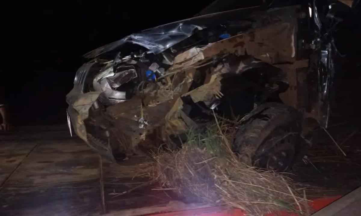 Carro cai em ribanceira e mata três pessoas - Polícia Militar Rodoviária 