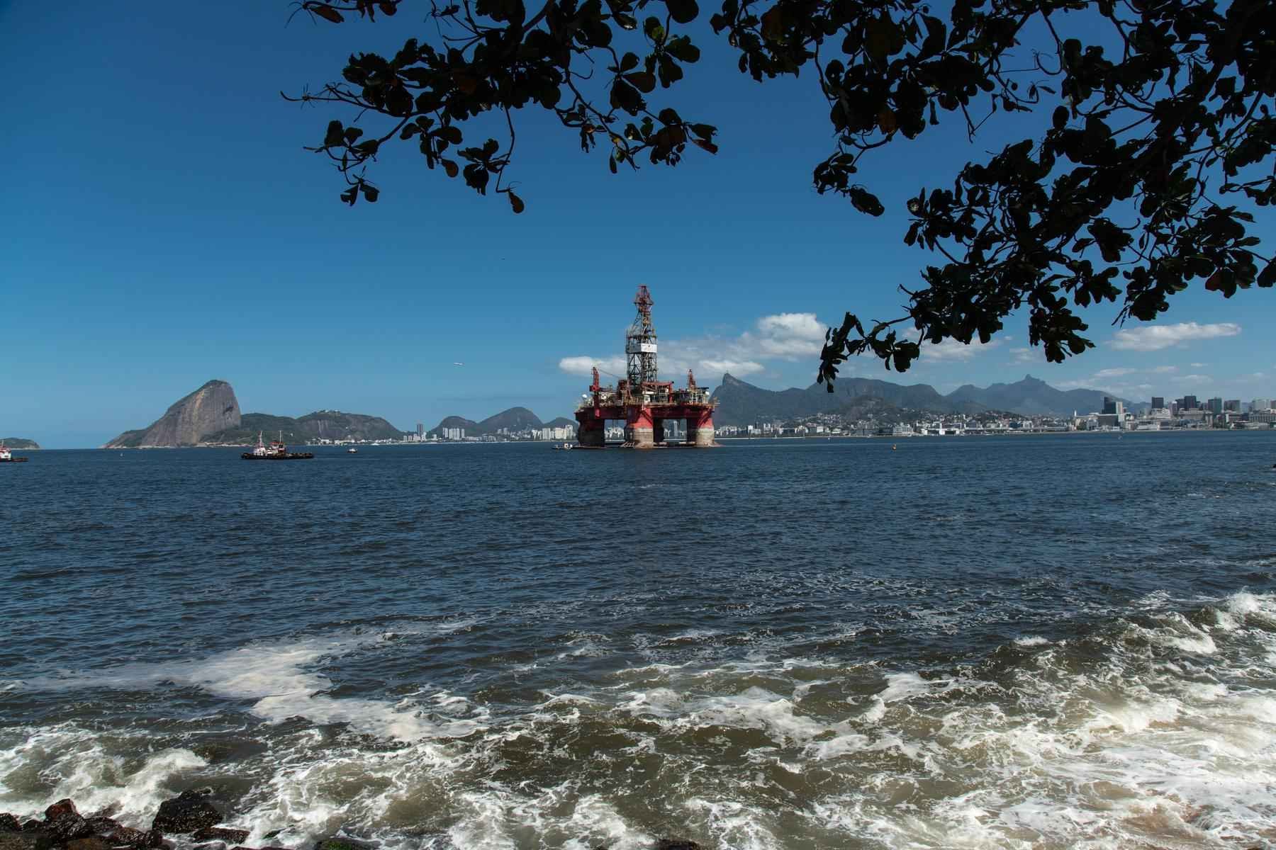 Bolsonaro permite renovar frota de caminhão com verba de pesquisa - Ricardo Borges/Folhapress